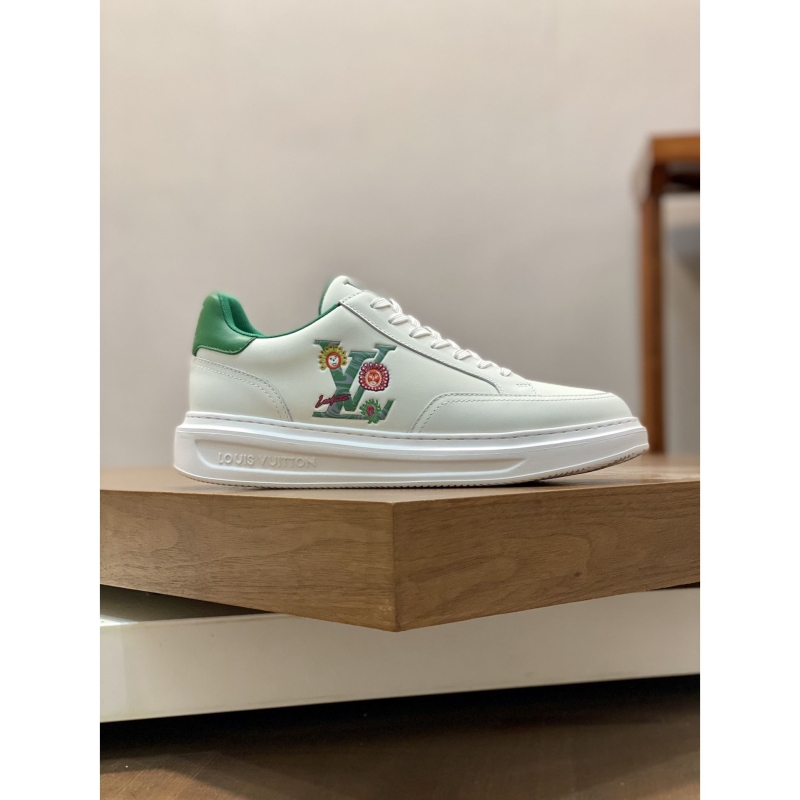 l**is V*t*n sneakers
